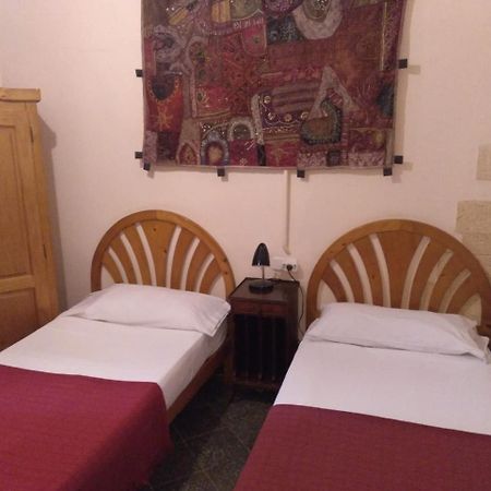Hostal Corona Пальма-де-Майорка Экстерьер фото