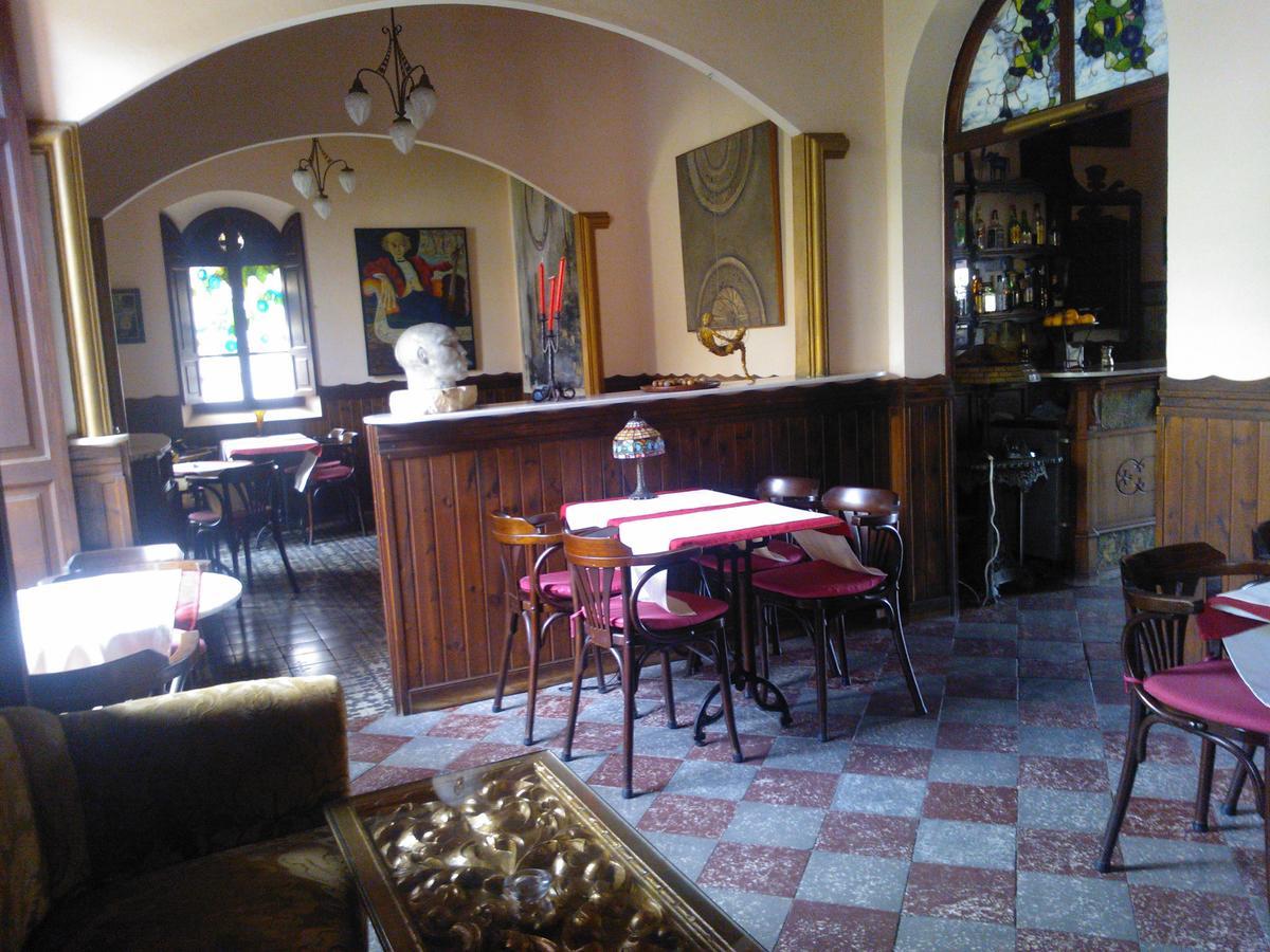 Hostal Corona Пальма-де-Майорка Экстерьер фото