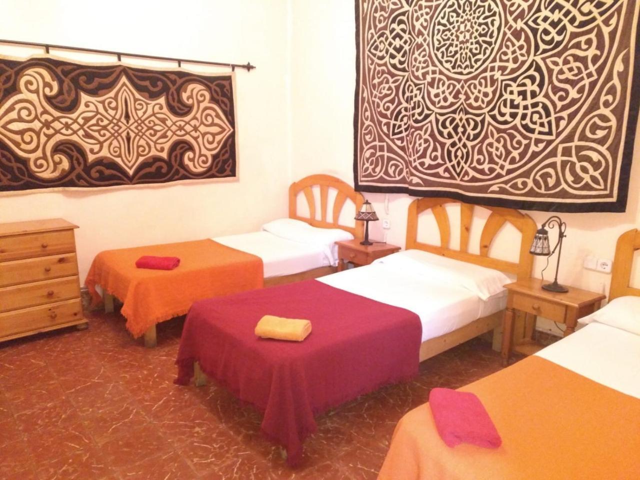 Hostal Corona Пальма-де-Майорка Экстерьер фото
