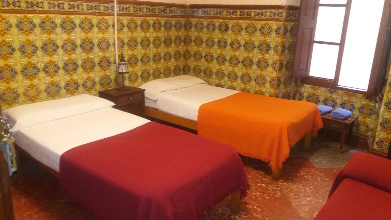 Hostal Corona Пальма-де-Майорка Экстерьер фото